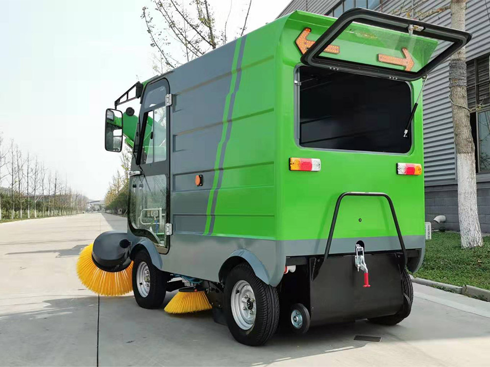 電動環衛垃圾車質量為什么要好！